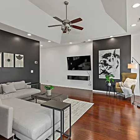 The Penthouse, Lux Stay Near Downtown, Uofc & Lake Chicago Exterior photo