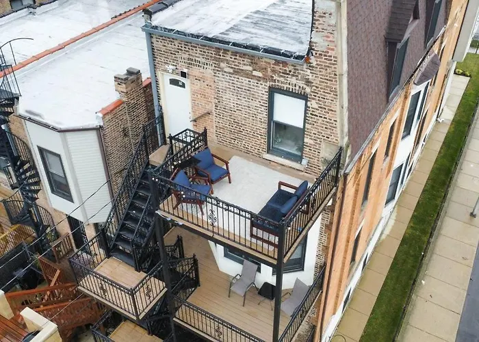 The Penthouse, Lux Stay Near Downtown, Uofc & Lake